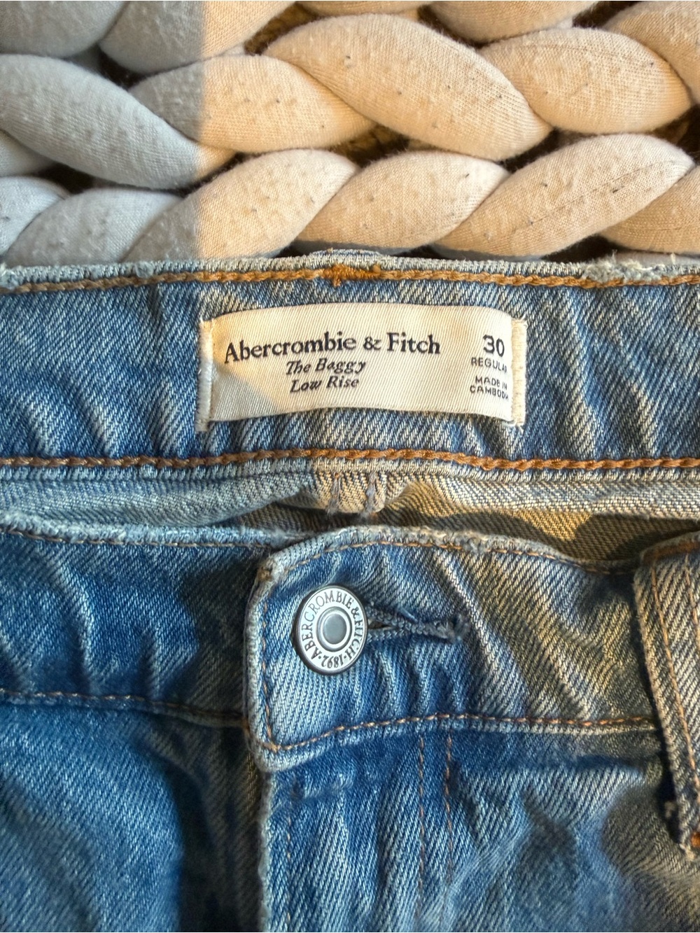 Abercrombie & Fitch Light Blue Relaxed Baggy Jeans